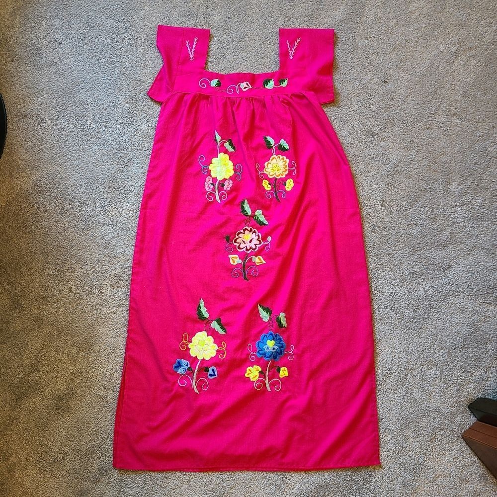 Vintage Embroidered Mexican Dress Hand Sown Square Neck Floral Hot Pink